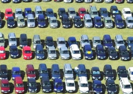 Peste 10 000 de clienţi Dacia sunt aşteptaţi la Picnicul anual din Franţa